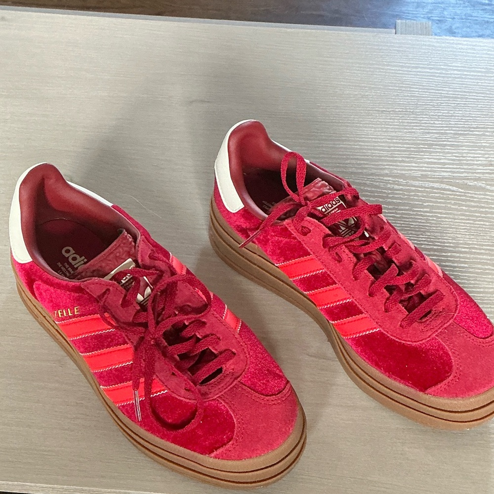 Adidas Gazelle Red Suede Gazelle Sneakers - Picture 2 of 4